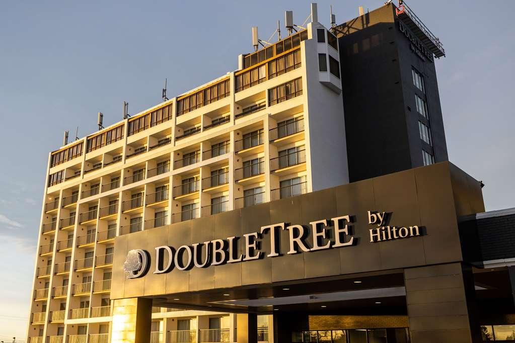 Doubletree By Hilton Calgary North Hotel Exterior foto