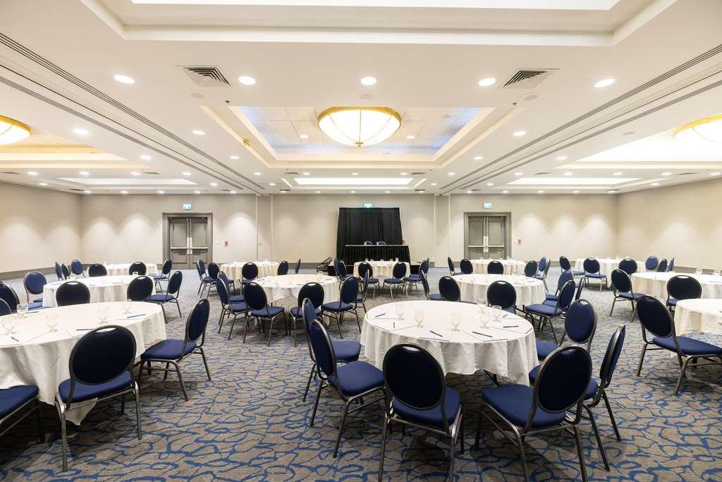 Doubletree By Hilton Calgary North Hotel Facilități foto
