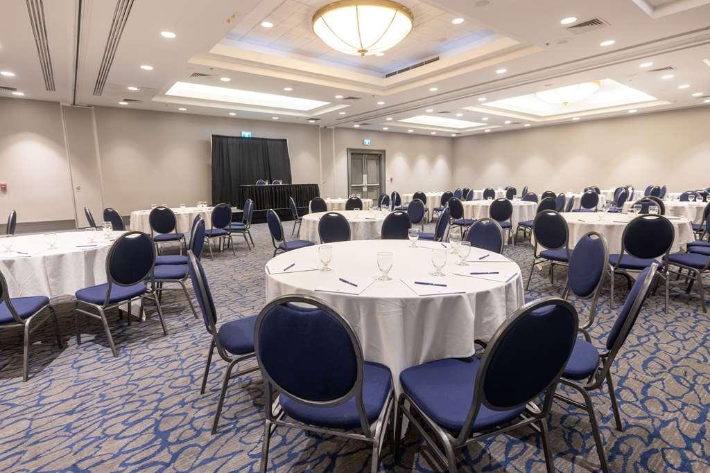Doubletree By Hilton Calgary North Hotel Facilități foto