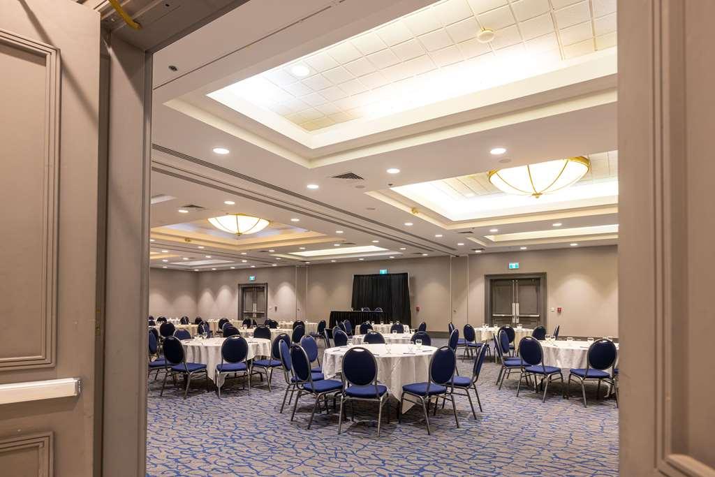 Doubletree By Hilton Calgary North Hotel Facilități foto