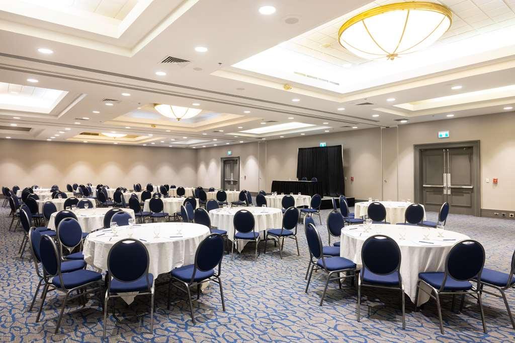 Doubletree By Hilton Calgary North Hotel Facilități foto